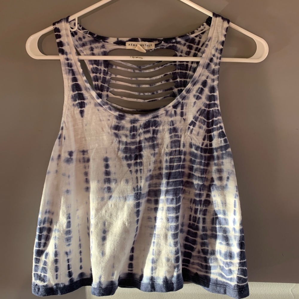 cropped tank top